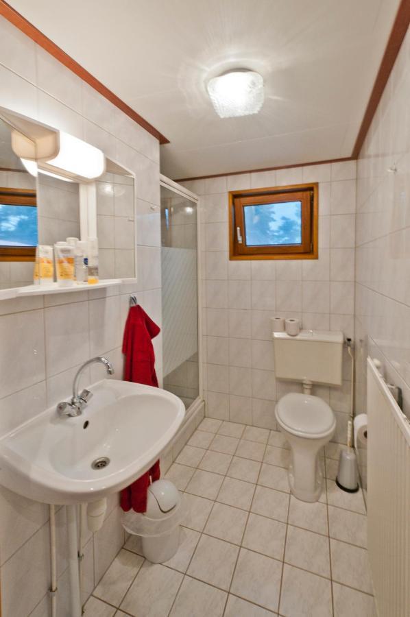 Camping-Und Ferienpark Havelberge Gross Quassow Extérieur photo