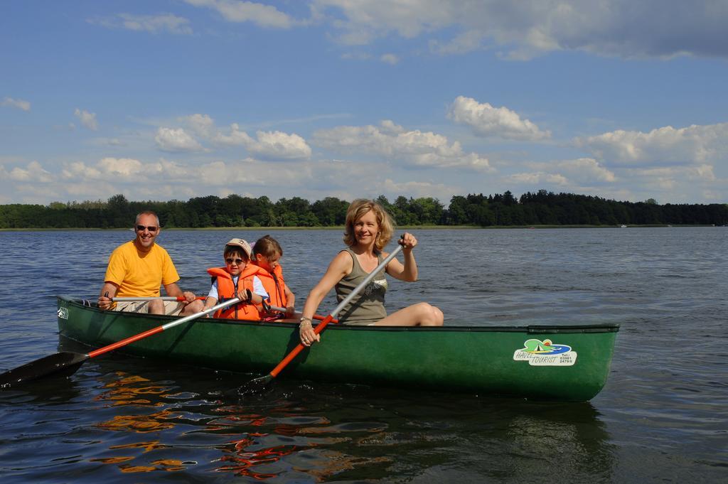 Camping-Und Ferienpark Havelberge Gross Quassow Extérieur photo