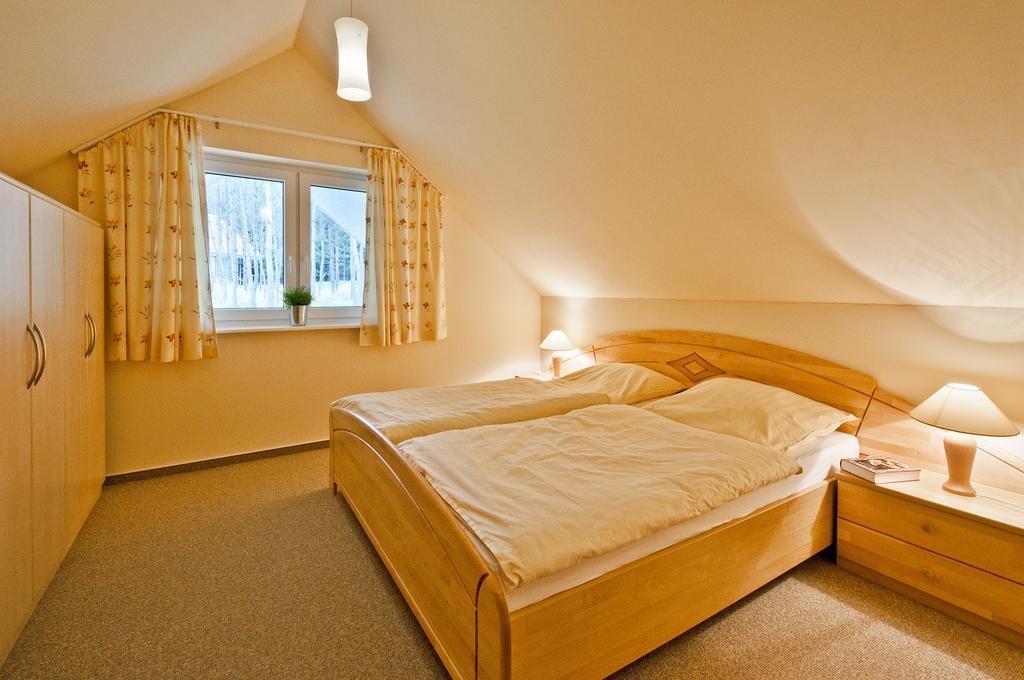 Camping-Und Ferienpark Havelberge Gross Quassow Chambre photo