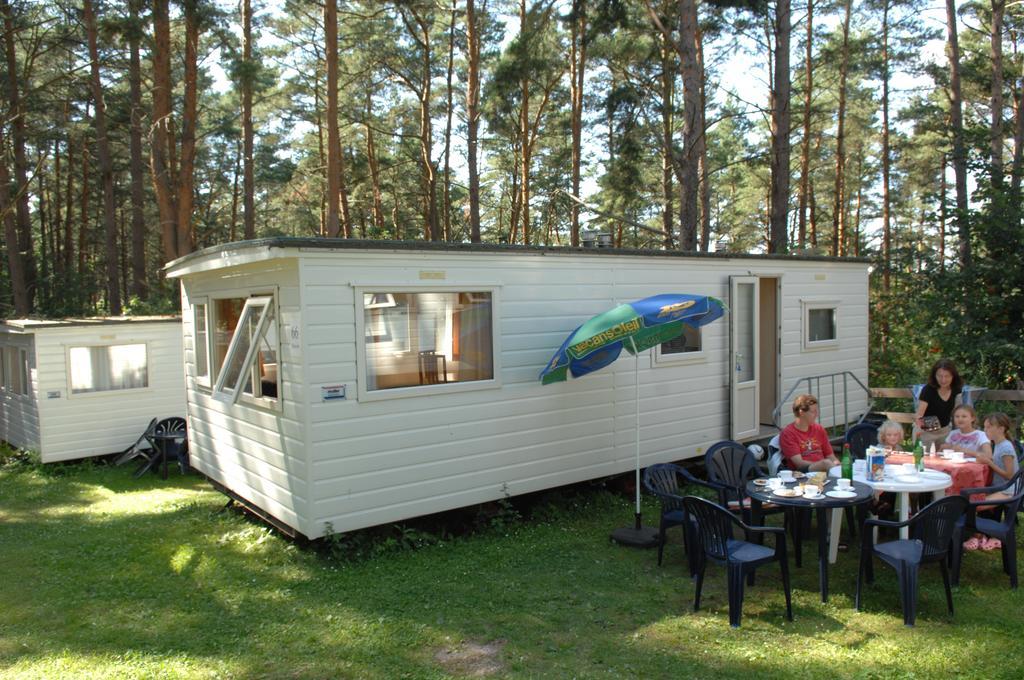 Camping-Und Ferienpark Havelberge Gross Quassow Extérieur photo