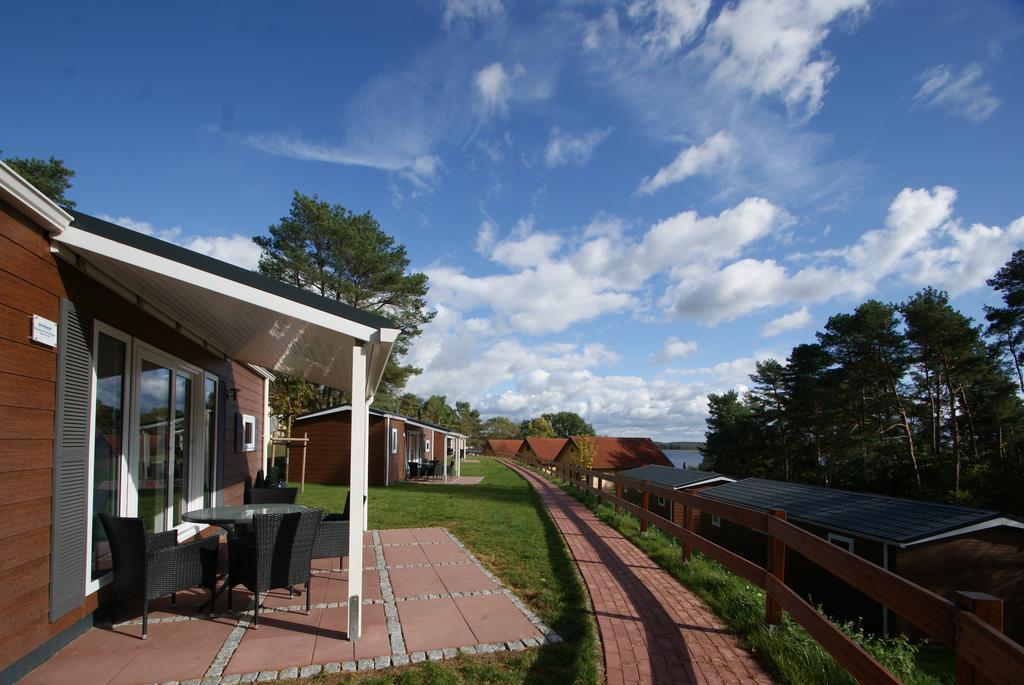 Camping-Und Ferienpark Havelberge Gross Quassow Extérieur photo